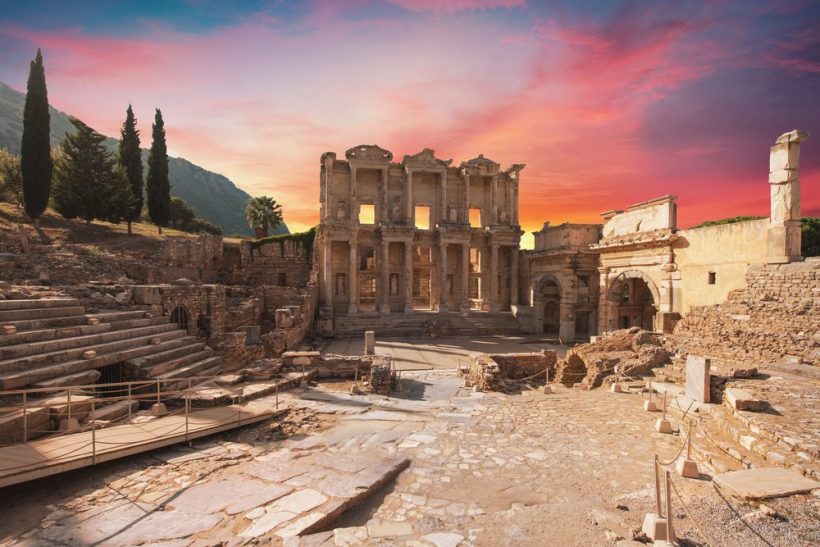 Istanbul &#8211; Ephesus 5 Days Ephesus Turkey 820x547