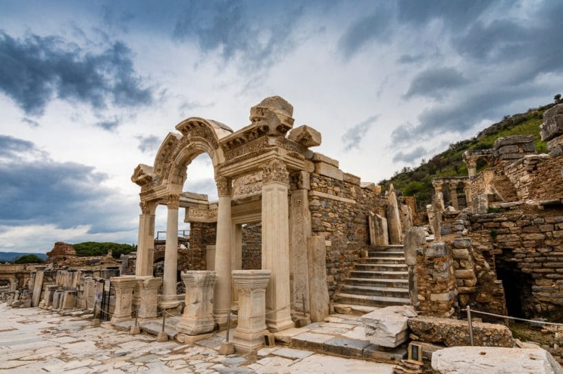 Seven Churches of Revelation Efes Antik Kenti turkey 820x544
